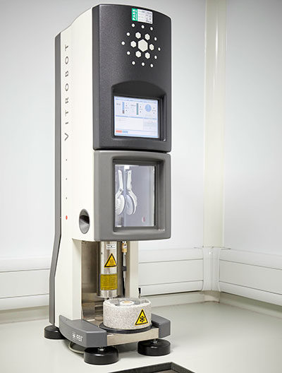 Vitrorobot