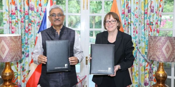 Dr Arvind Sahu, Executive Director at the Regional Centre for Biotechnology (RCB), pictured with Professor Shearer West, Vice-Chancellor and President, University of Leeds