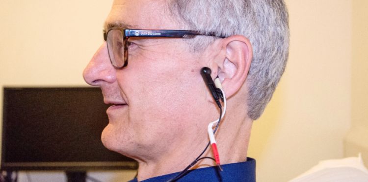 Ear ‘tickle’ therapy could help slow ageing 